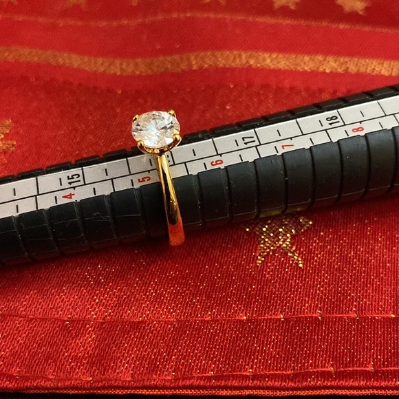 Vintage 925 Sterling Silver Cubic Zirconia ring - Picture 6 of 7